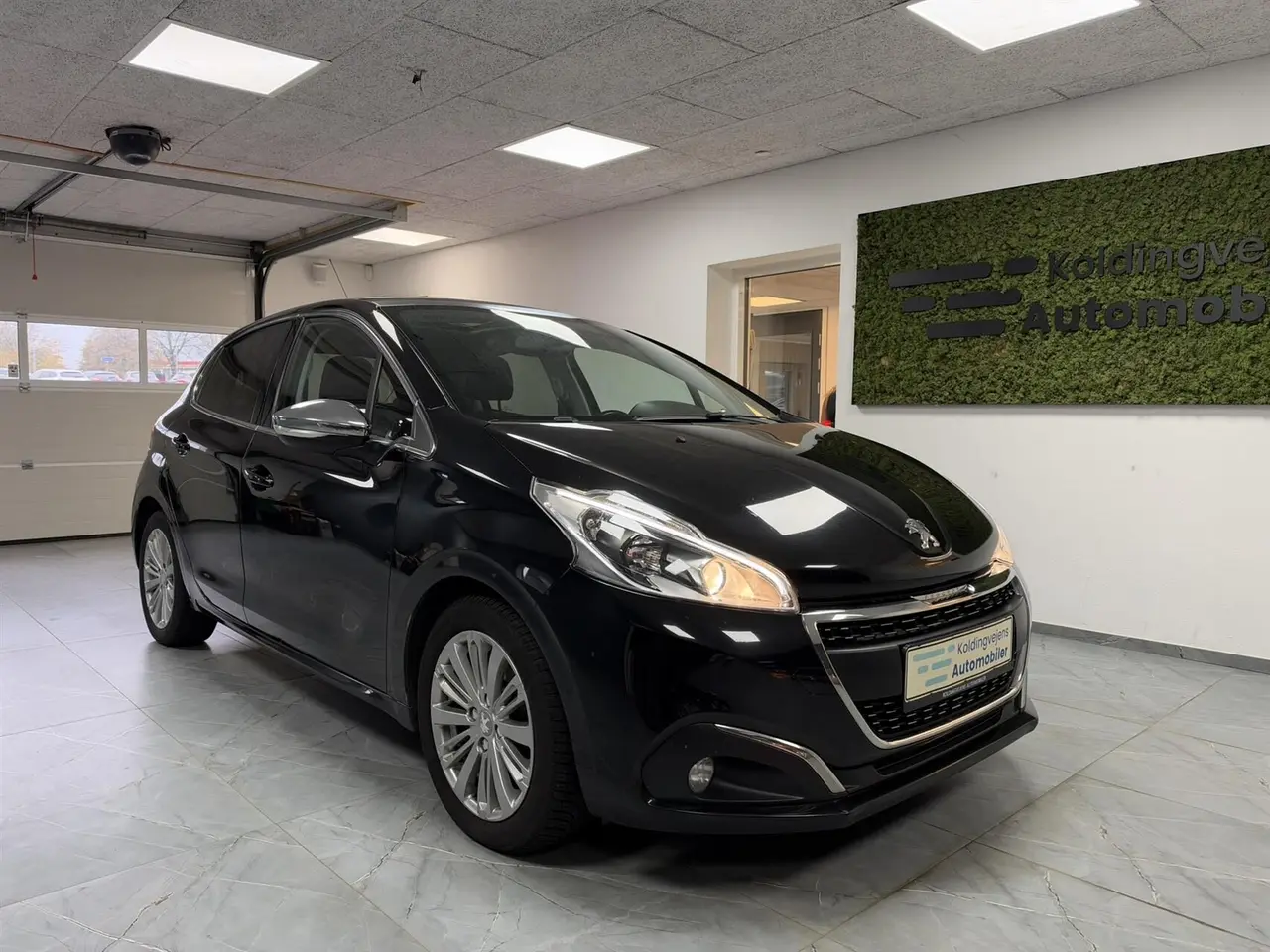 Billede 1 - Peugeot 208 1,6 BlueHDi Desire Sky 100HK 5d