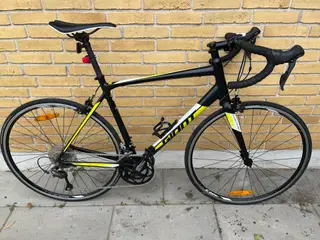 Giant Contend racercykel 