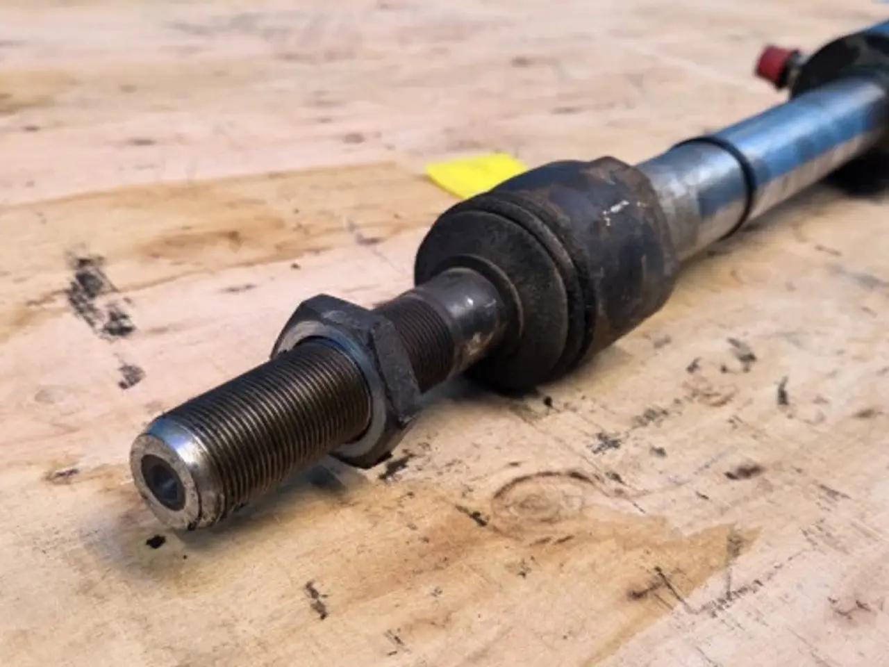 Billede 8 - Massey Ferguson 6290 Styrecylinder 3907161M91