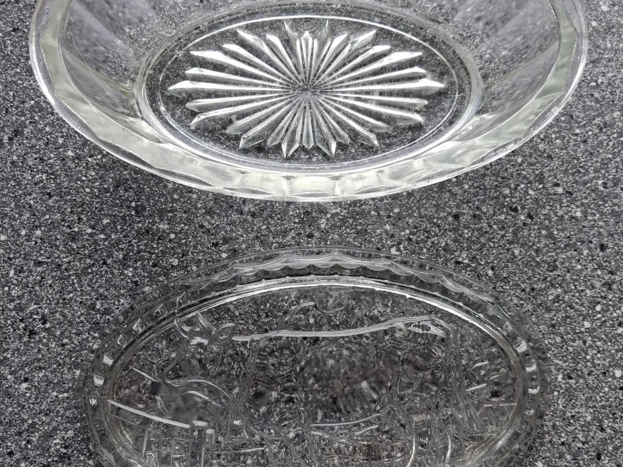 Billede 2 - Oval Vintage Smørskål med glaslåg