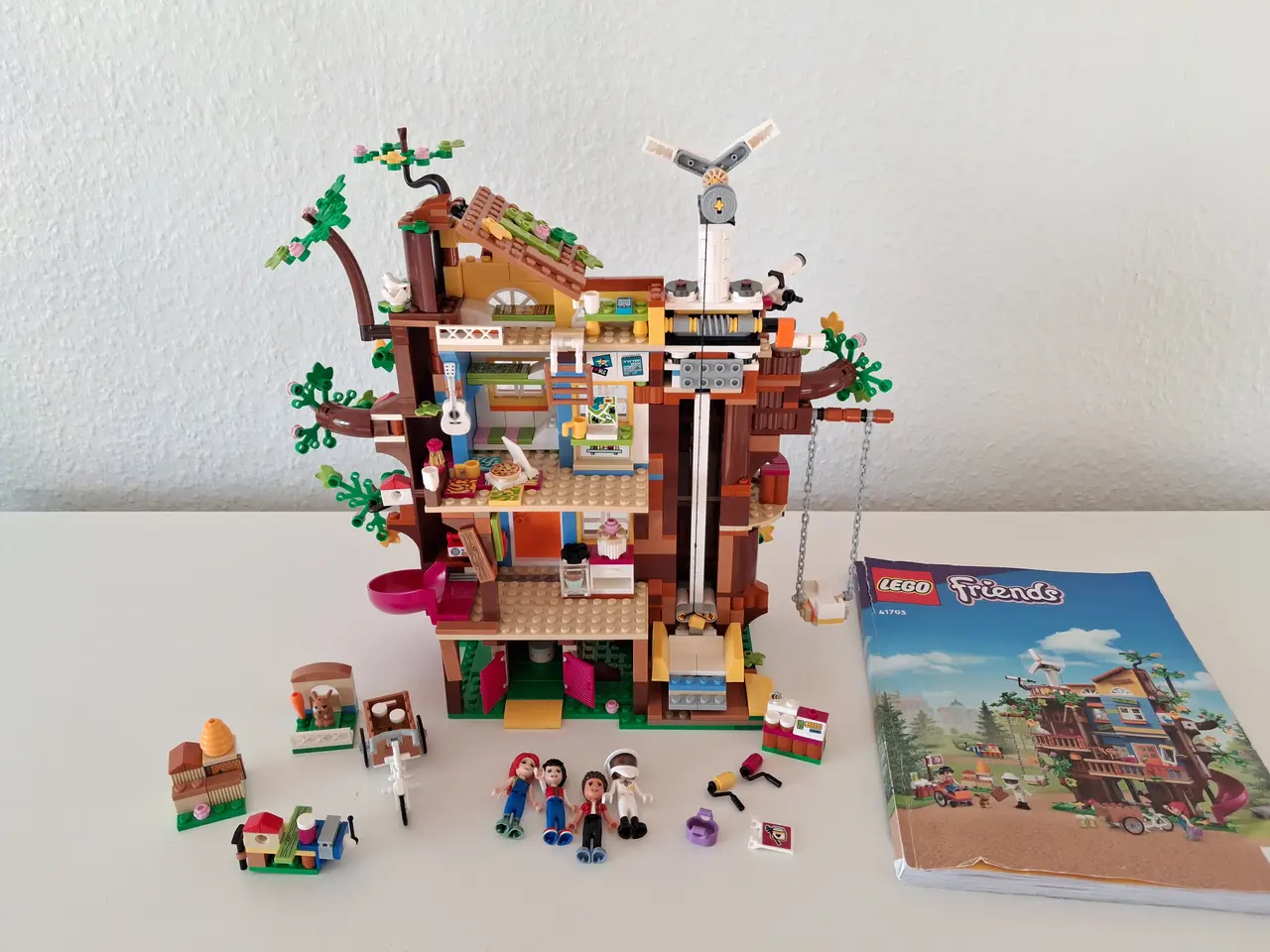Billede 1 - LEGO Friends 41703 Vennernes Hus i træet