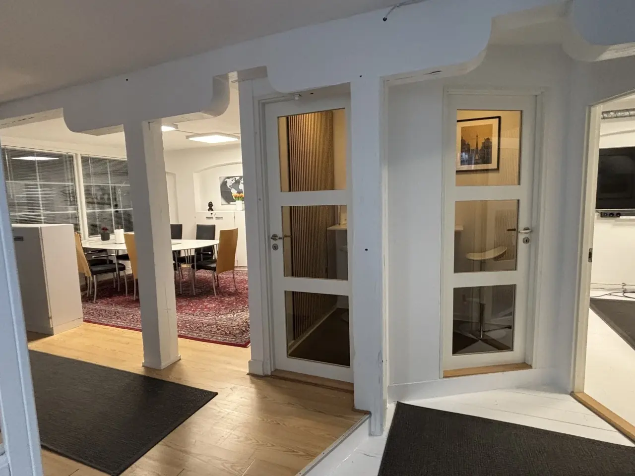 Billede 7 - Nyistandsat. fuldt møbleret kontor – centralt og roligt beliggende i København nær Nørreport