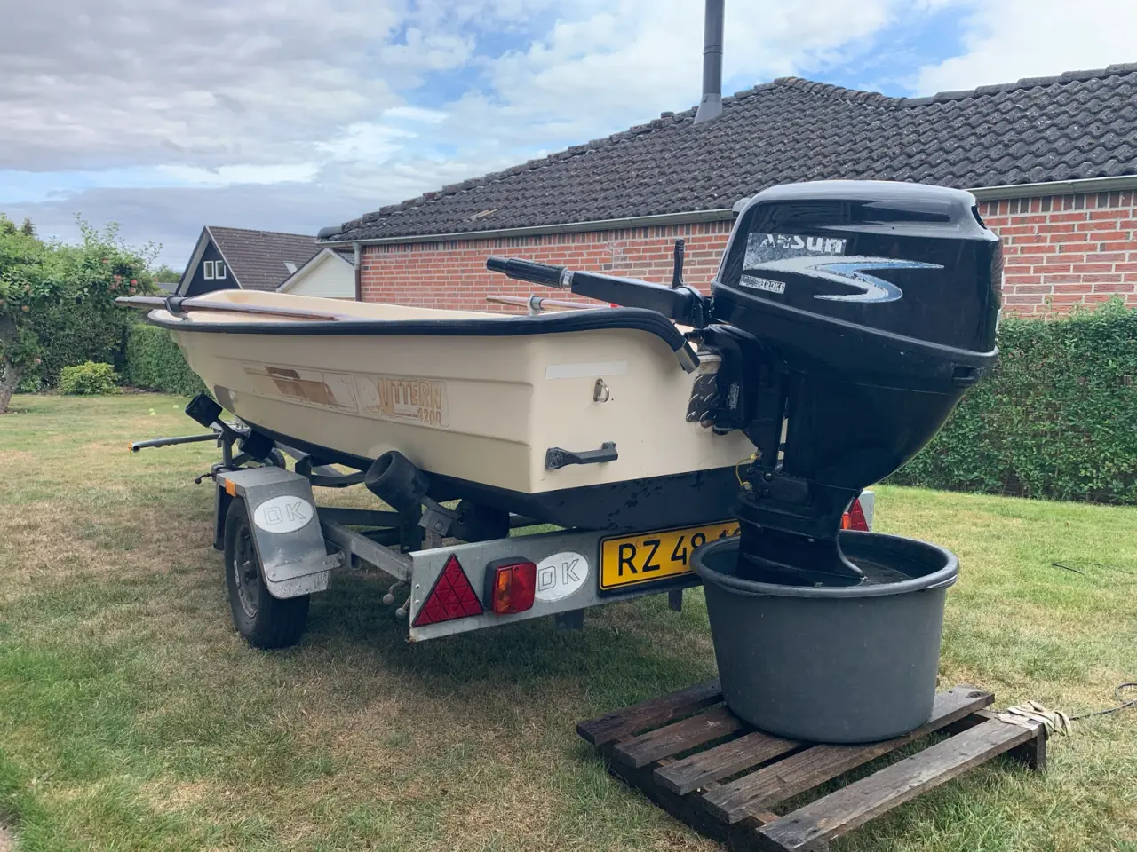 Billede 4 - Fiske jolle med motor og trailer nysynet