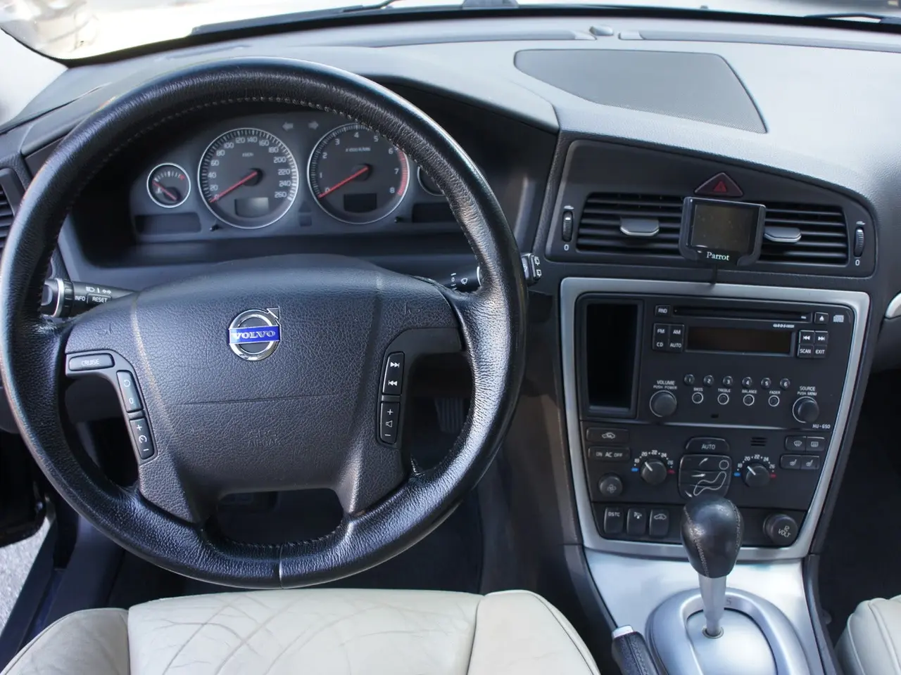 Billede 12 - Volvo V70 2,4 140 Momentum
