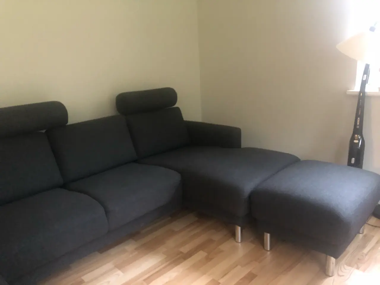 Billede 2 - Hjørnesofa i mørkegrå