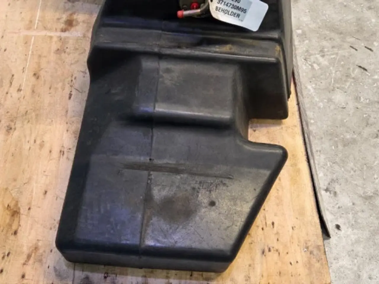 Billede 5 - Massey Ferguson 6290 Dieseltank 3714730M95