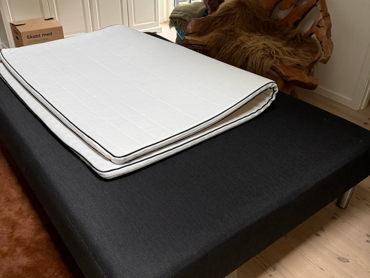 Billede 2 - Boxmadras Seng 140x200 cm med topmadras