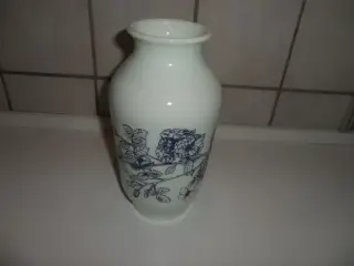 Retro vaser hvid med blå el. guld deco.