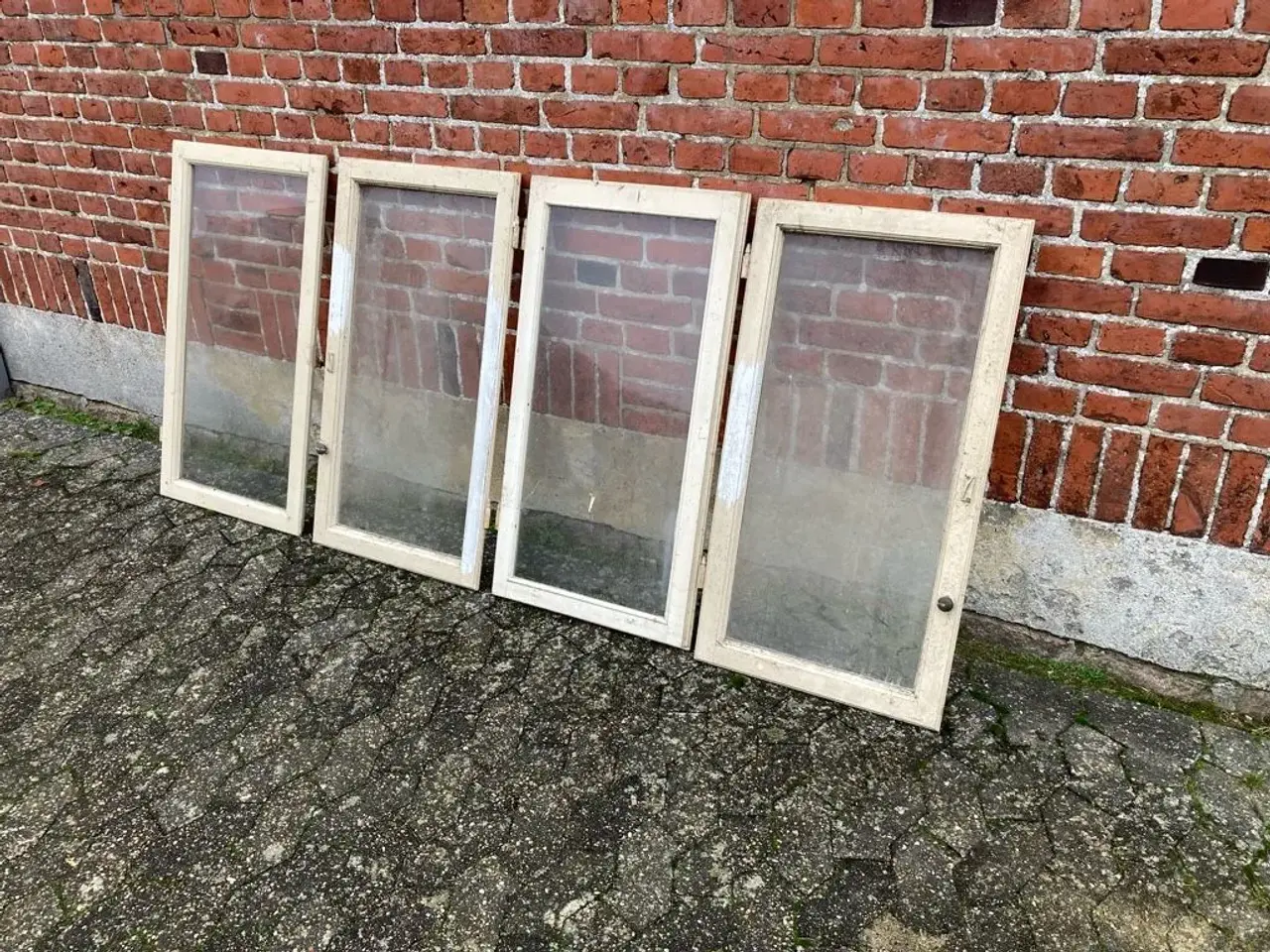 Billede 1 - Forsatsvinduer Gesten Station