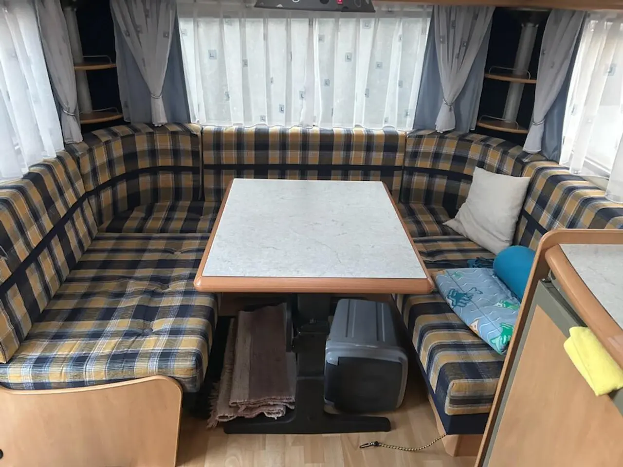 Billede 6 - Hobby Campingvogn klar til tur - flot.