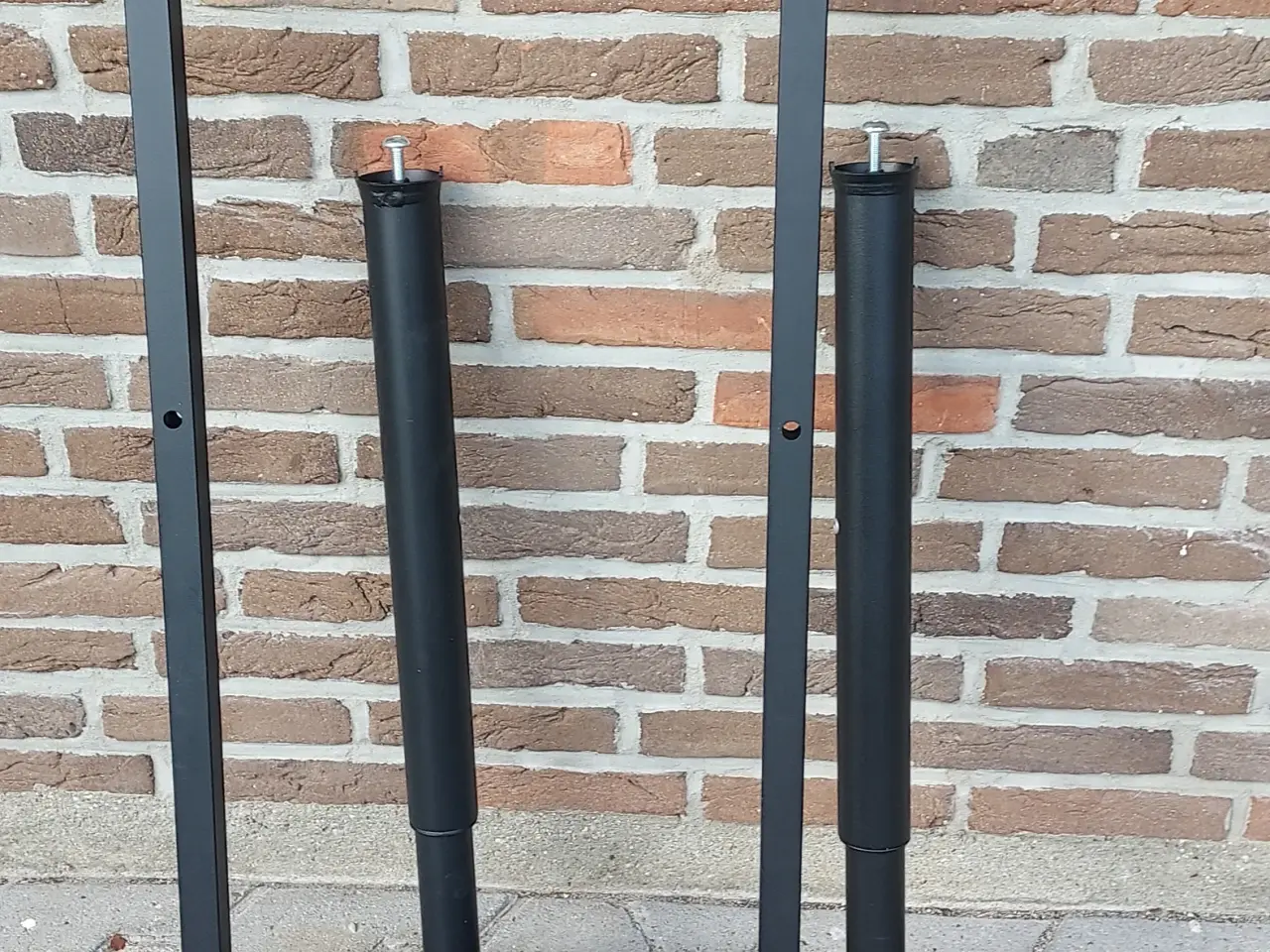 Billede 1 - IKEA Stel til kontorbord