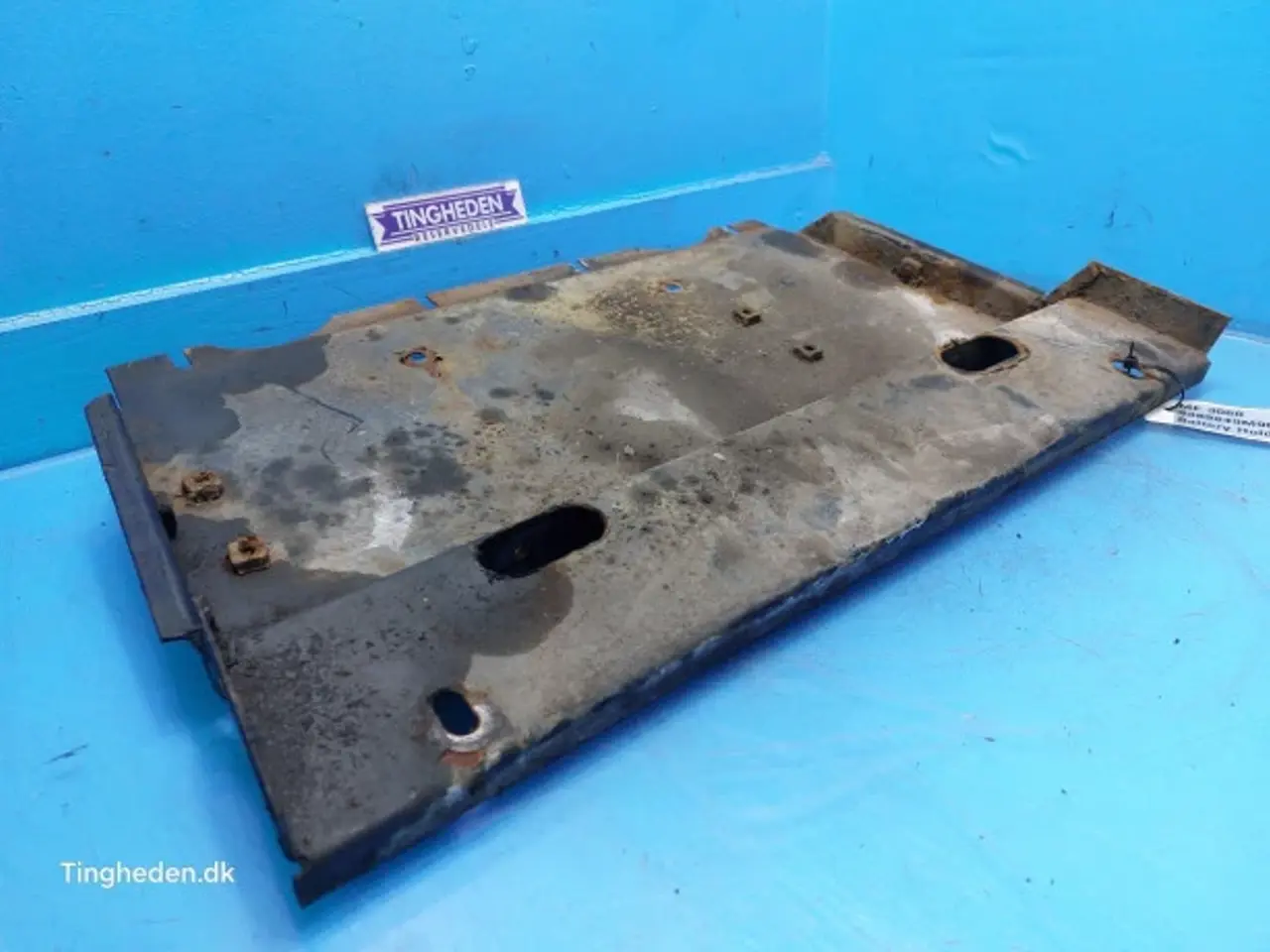 Billede 3 - Massey Ferguson 3060 Batteryholder 3389849M96