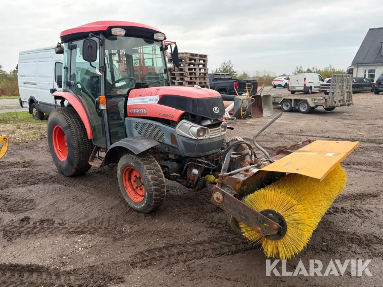 Billede 3 - Traktor Kubota L4240 med kost
