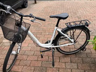 Fin hvid pigecykel 26 tommers til ca.11 år