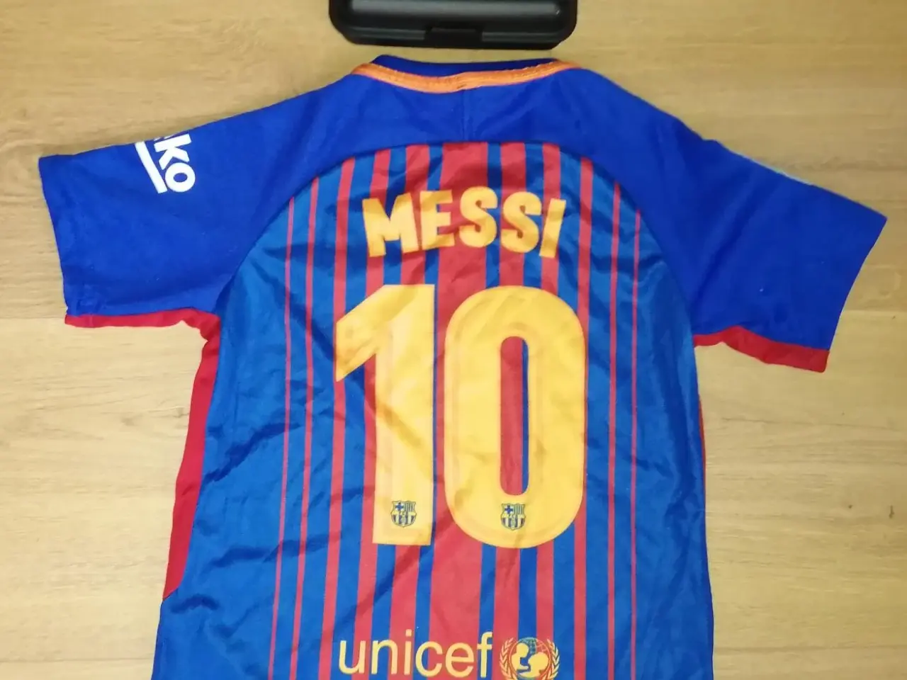 Billede 1 - FC BARCELONA MESSI 2017-18, STR. 9-10 OG MADKASSE