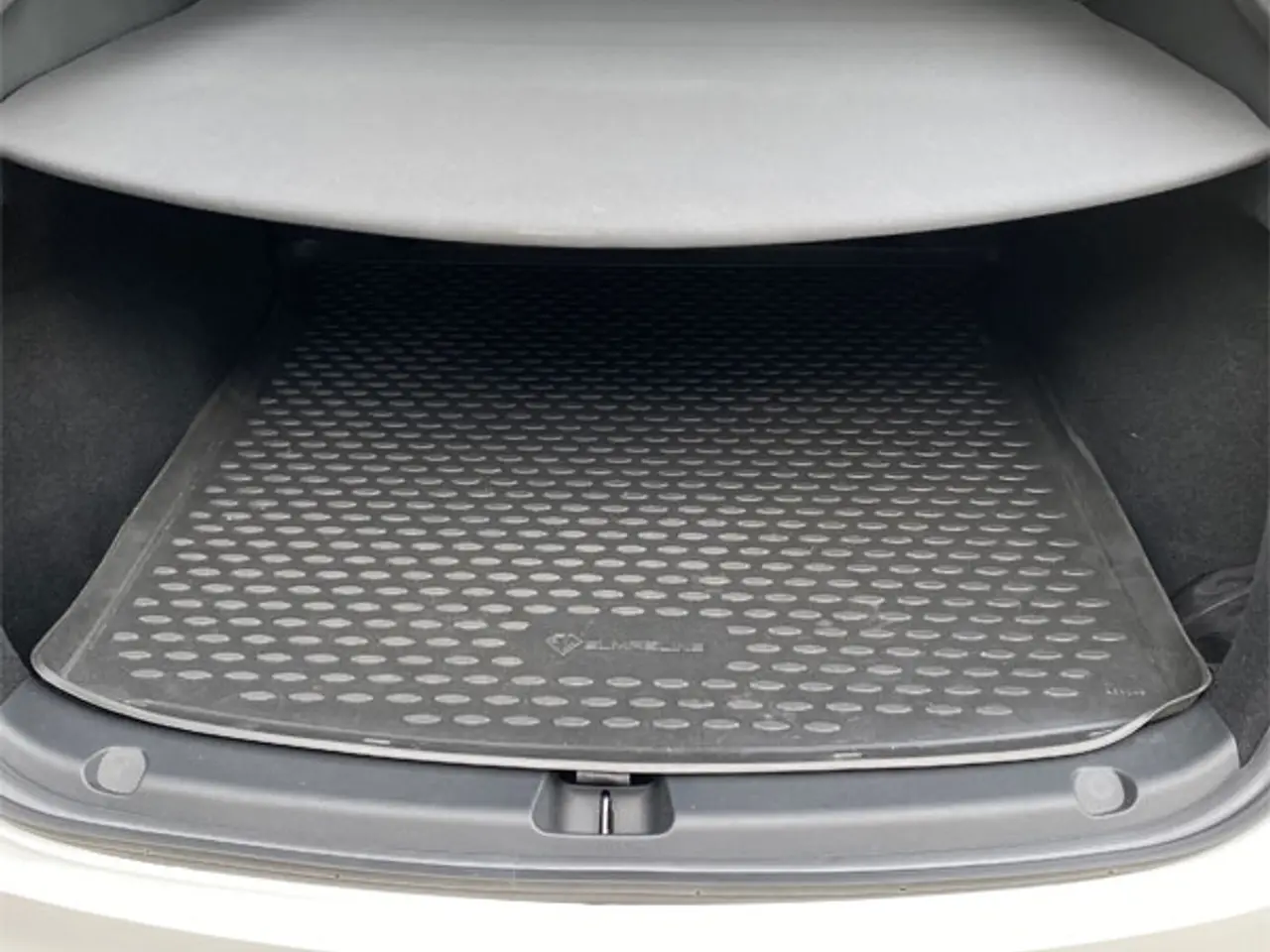 Billede 6 - Tesla Model Y EL Long Range AWD (4-hjulstræk) 5D