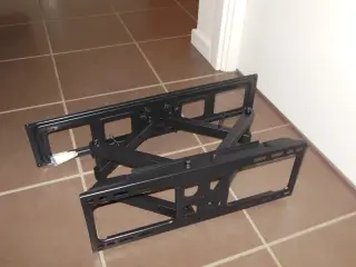 Fladskærmsbeslag