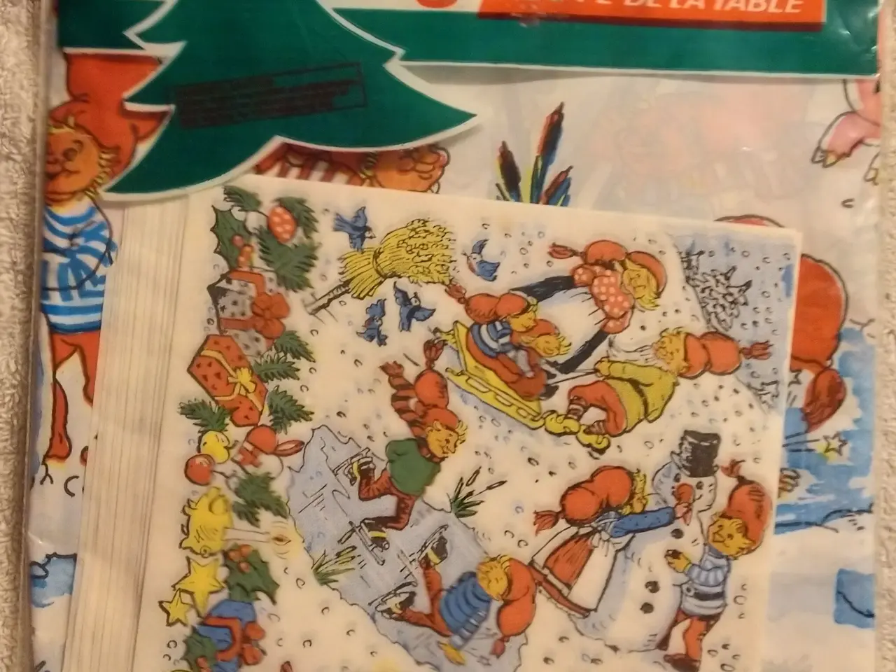 Billede 1 - Ældre Juledug og servietter