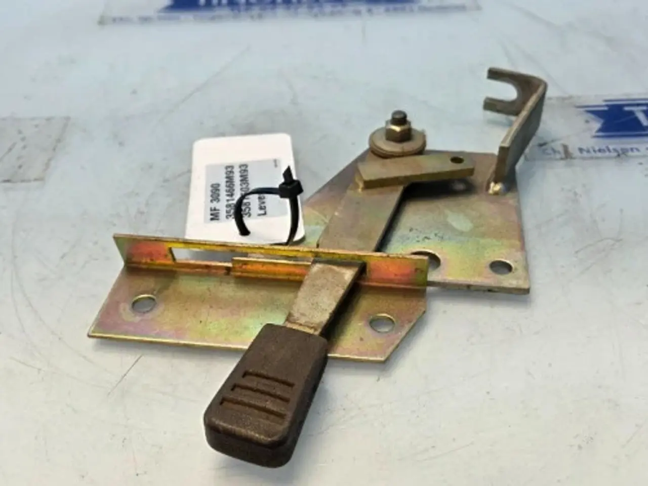 Billede 7 - Massey Ferguson 3090 Lever Lås 3581466M93