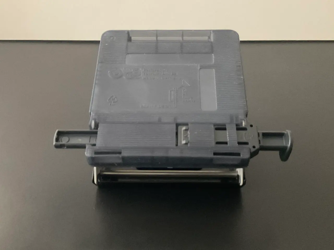 Billede 3 - Leitz 5008 hulapparat sort og hvid