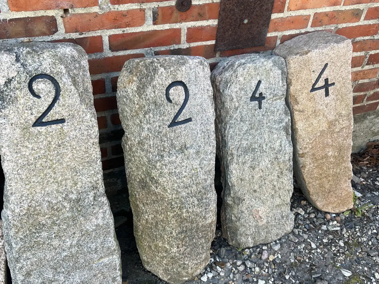 Billede 4 - Sten med Husnummer 2, 4 , 6 og 8