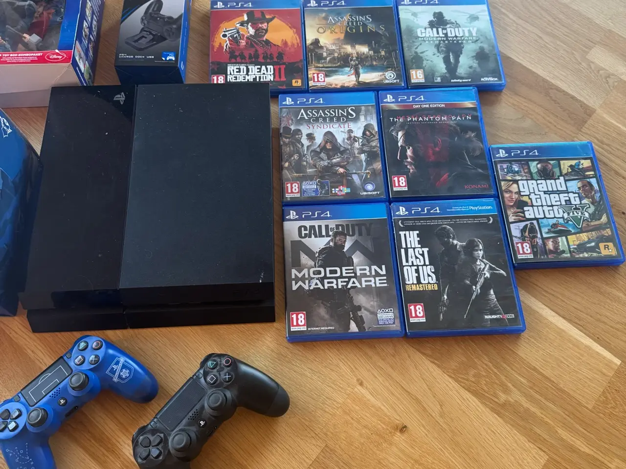 Billede 2 - PS4 gamingpakke – 2 controllere + 9 spil + headset