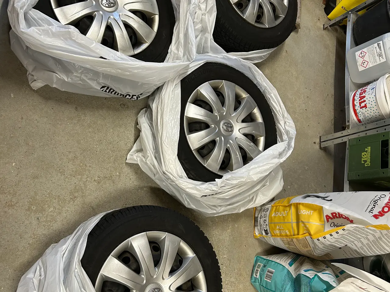Billede 1 - Bridgestone vinterdæk på stålfælge