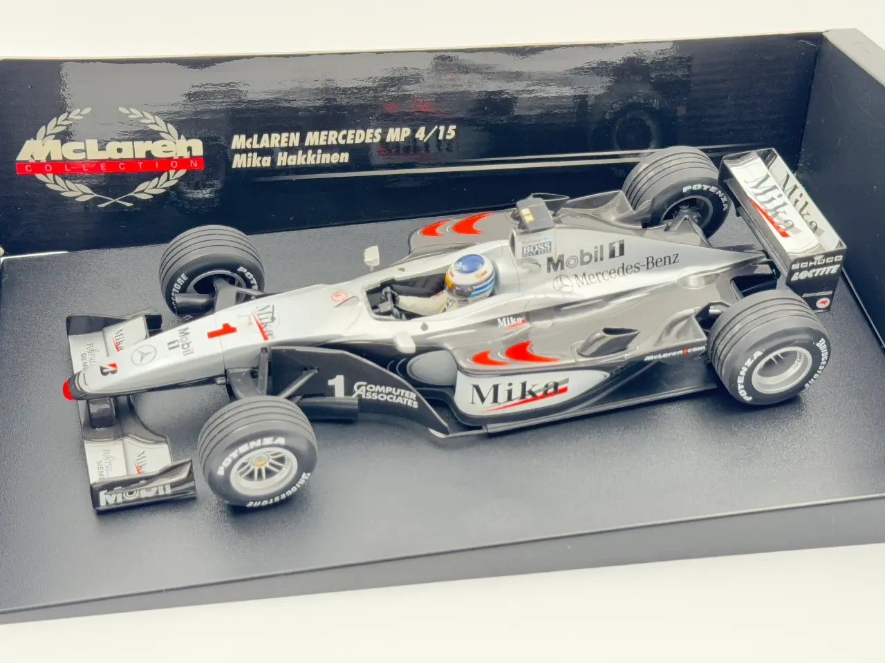 Billede 11 - 2000 McLaren-Mercedes MP4/15 #1 - 1:18