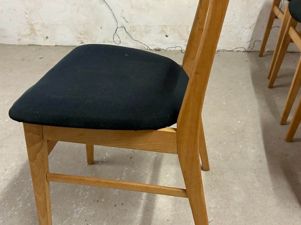 Billede 5 - 6 stk. Farstrup No. 210r spisebordsstole – massiv