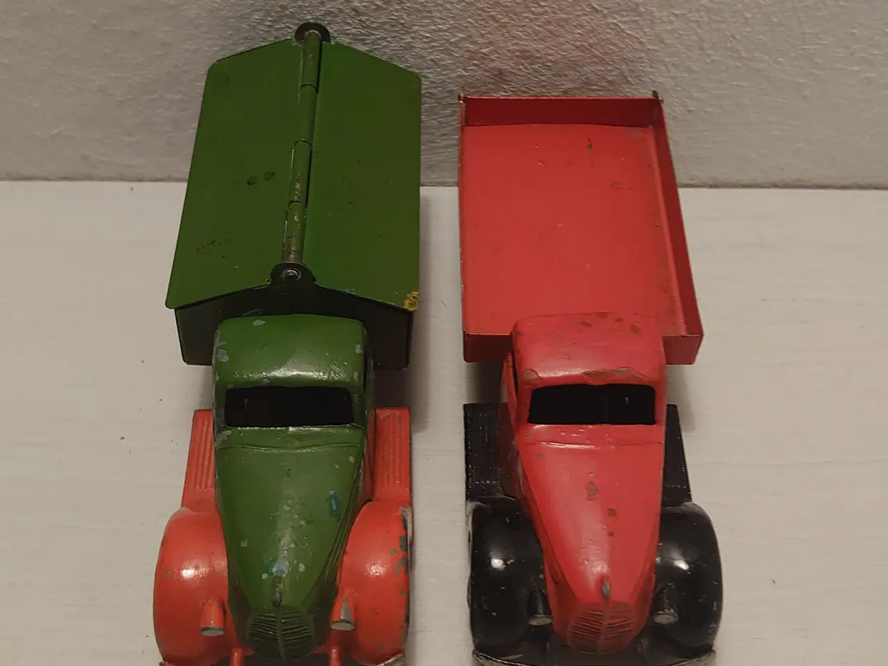 Billede 5 - Tekno: 2 stk biler.Skraldebil og lastbil.
