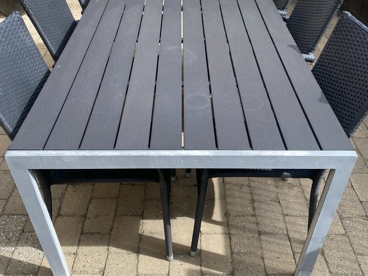 Billede 1 - Fint sæt - havebord med 6 stole