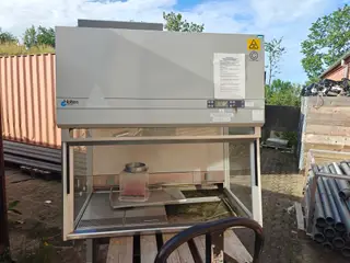 Holten LaminAir Safe 2000 sikkerhedskabinet