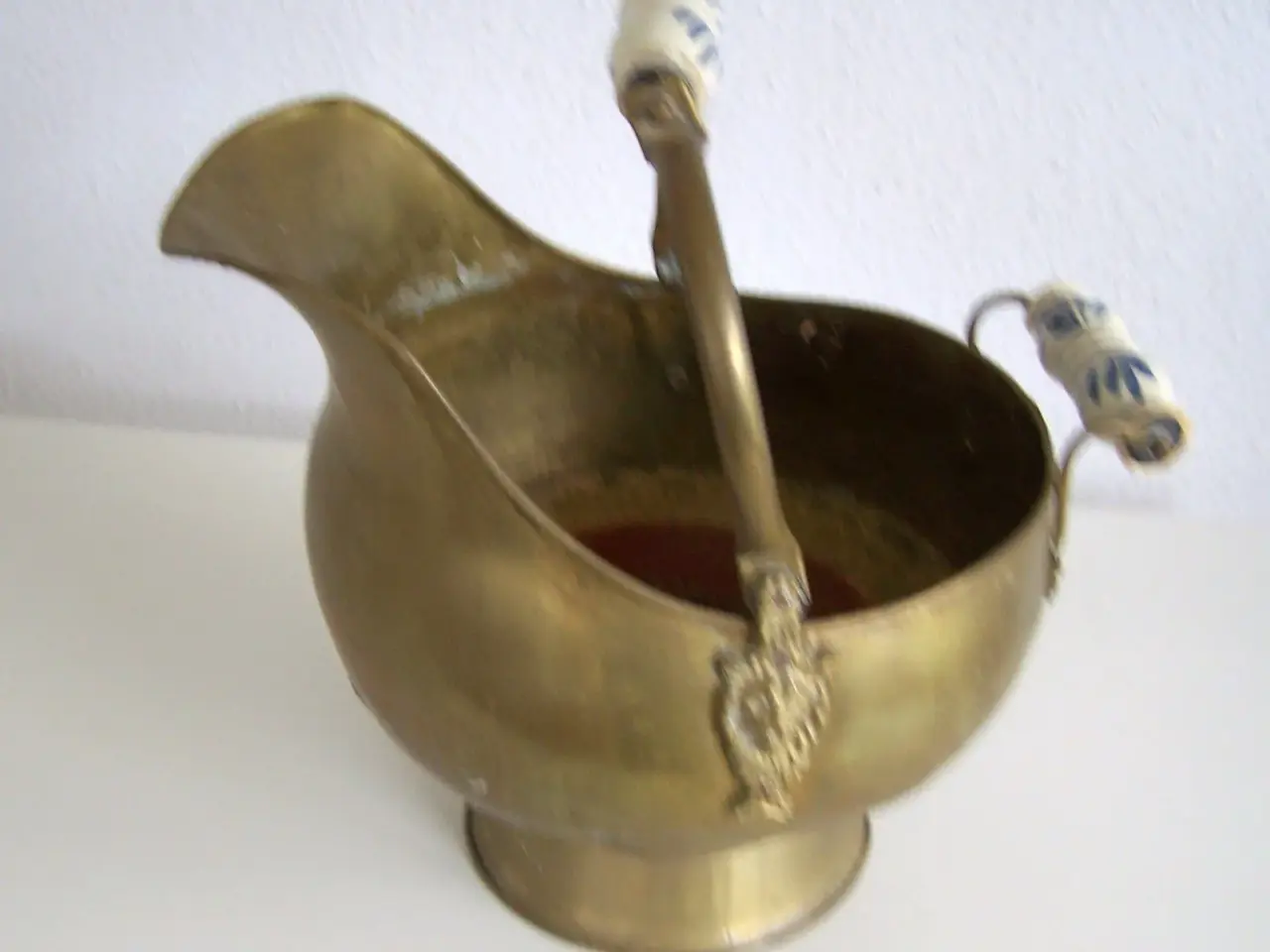 Billede 4 - Urtepotteskjuler / kulspand af messing