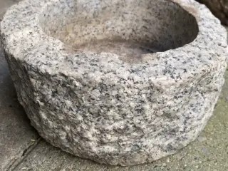 Granitskål rund udendørs skål grå
