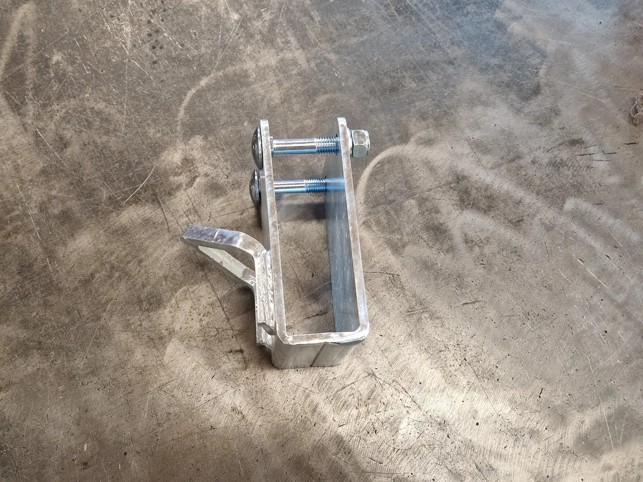 Billede 2 - 120X40 Surringsbeslag Bådtrailer