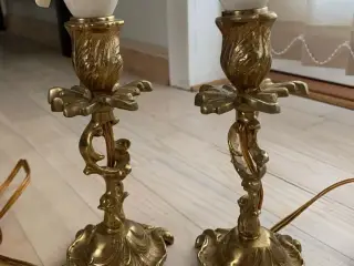 Bordlamper i messing/metal. 34cm høje