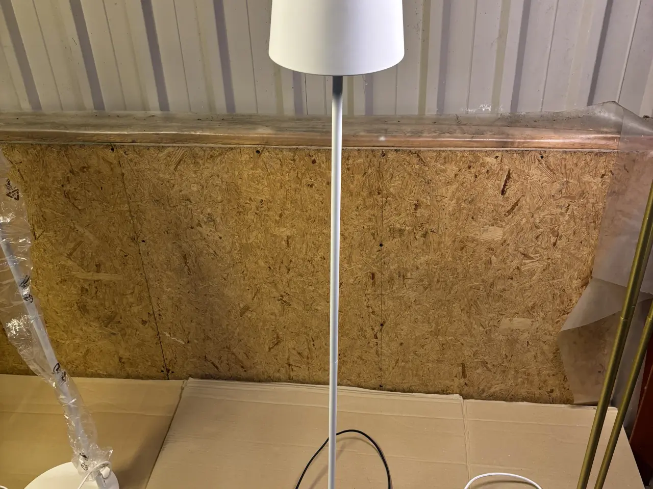 Billede 1 - Gulvlampe hvid