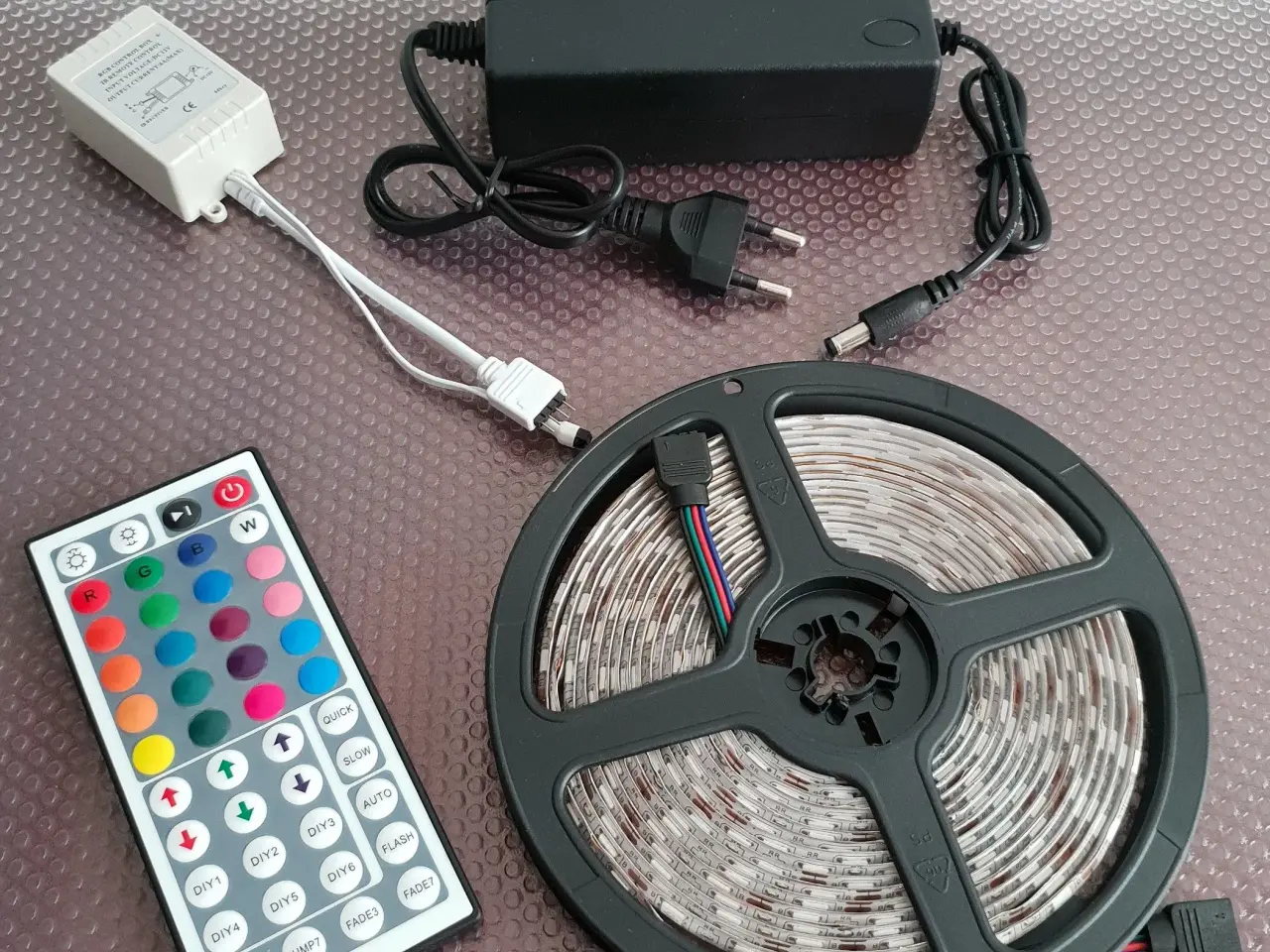 Billede 2 - 5m RGB LED Tape 300 LED + IR Fjernbetjening