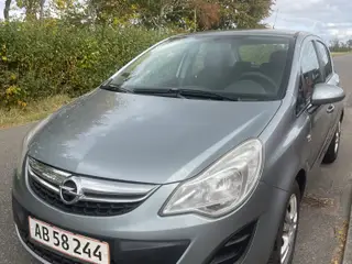 Opel Corsa 1.0 5-dørs Årg 2012 Km 143000