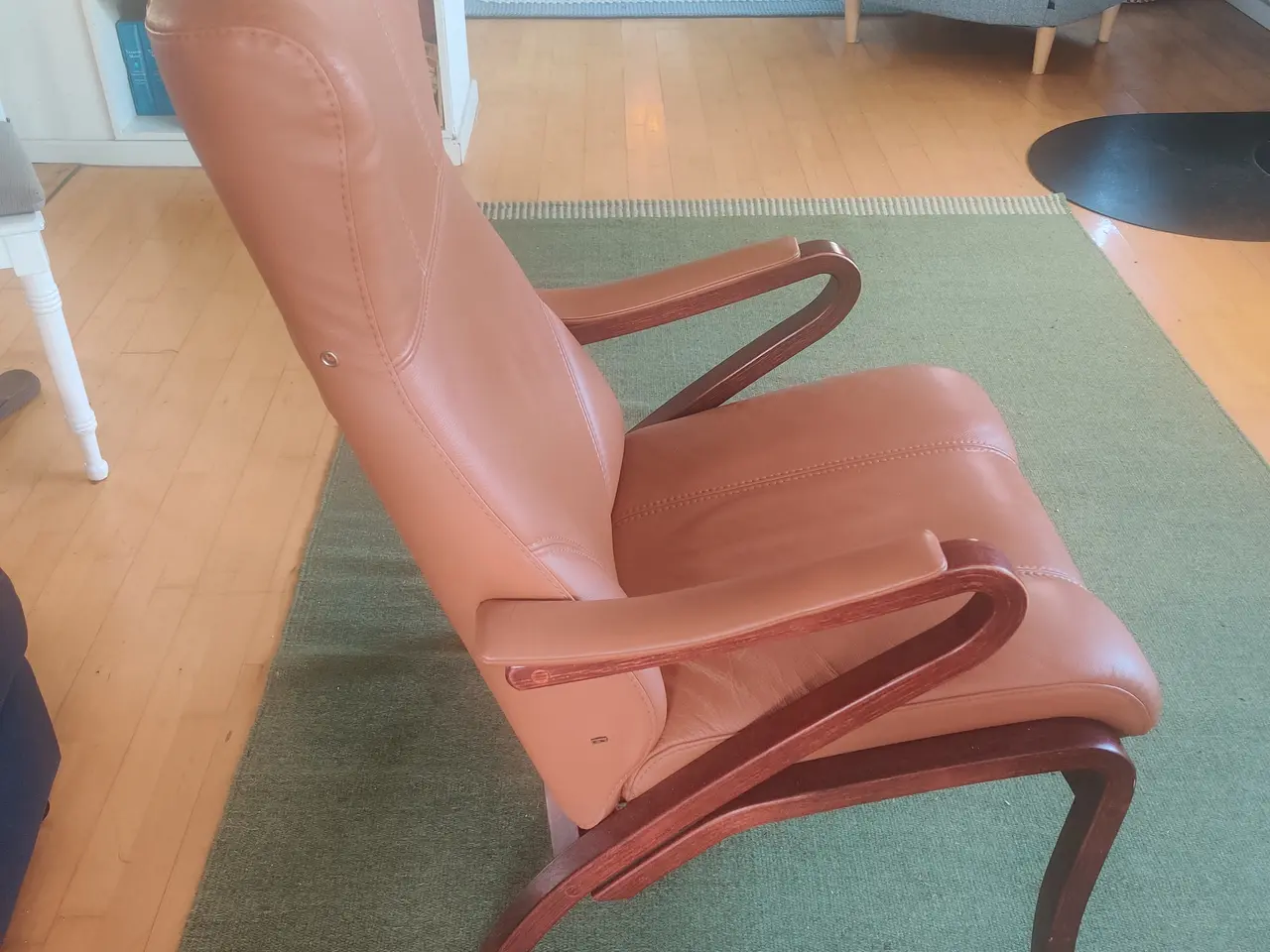 Billede 4 - Komfort og ergonomi i lækker cognacfarvet læder