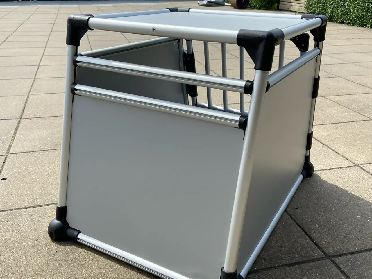 Billede 2 - Trixie Large aluminiums hundebur