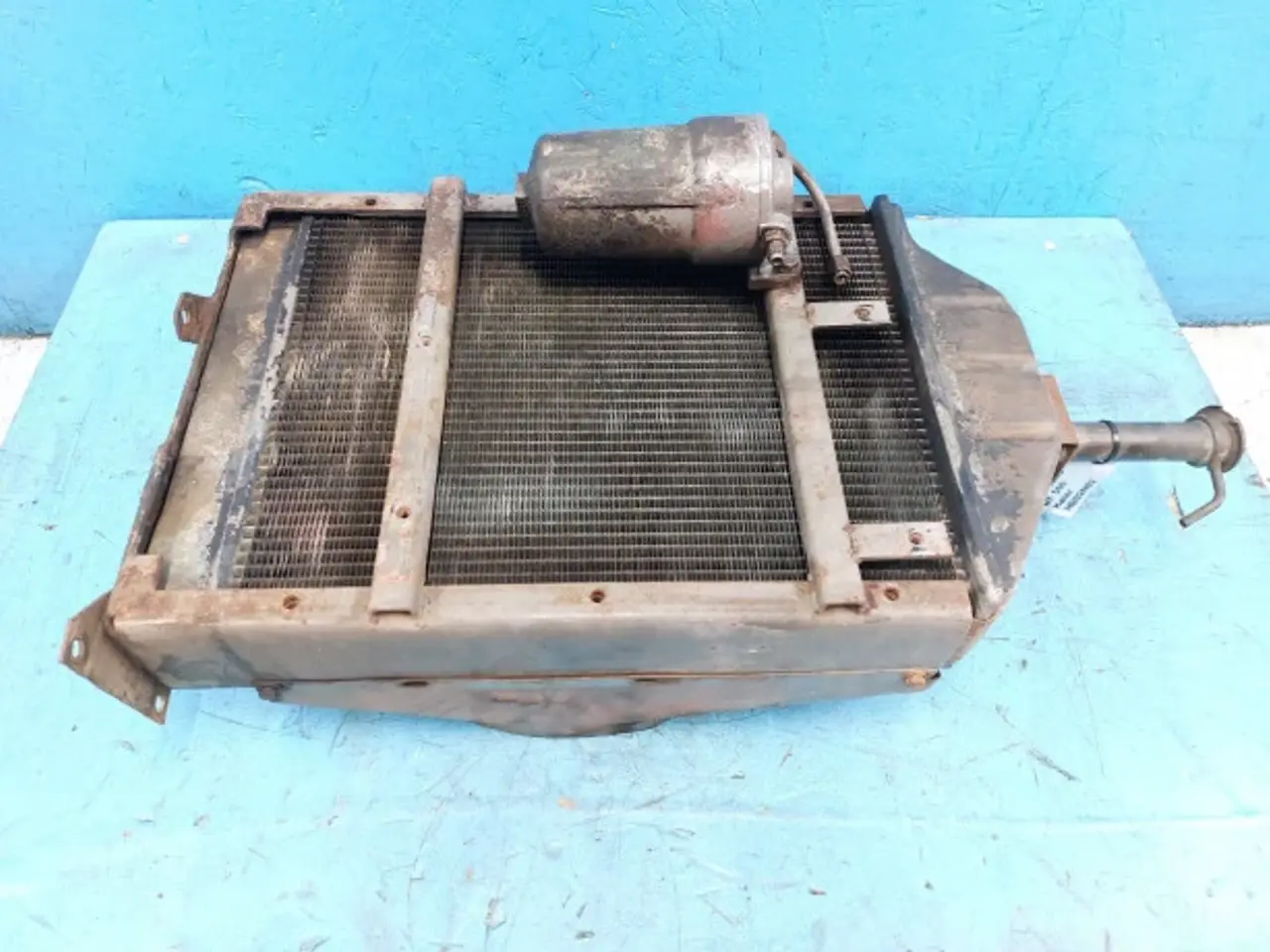 Billede 10 - Massey Ferguson 590 Køler 1876608M3
