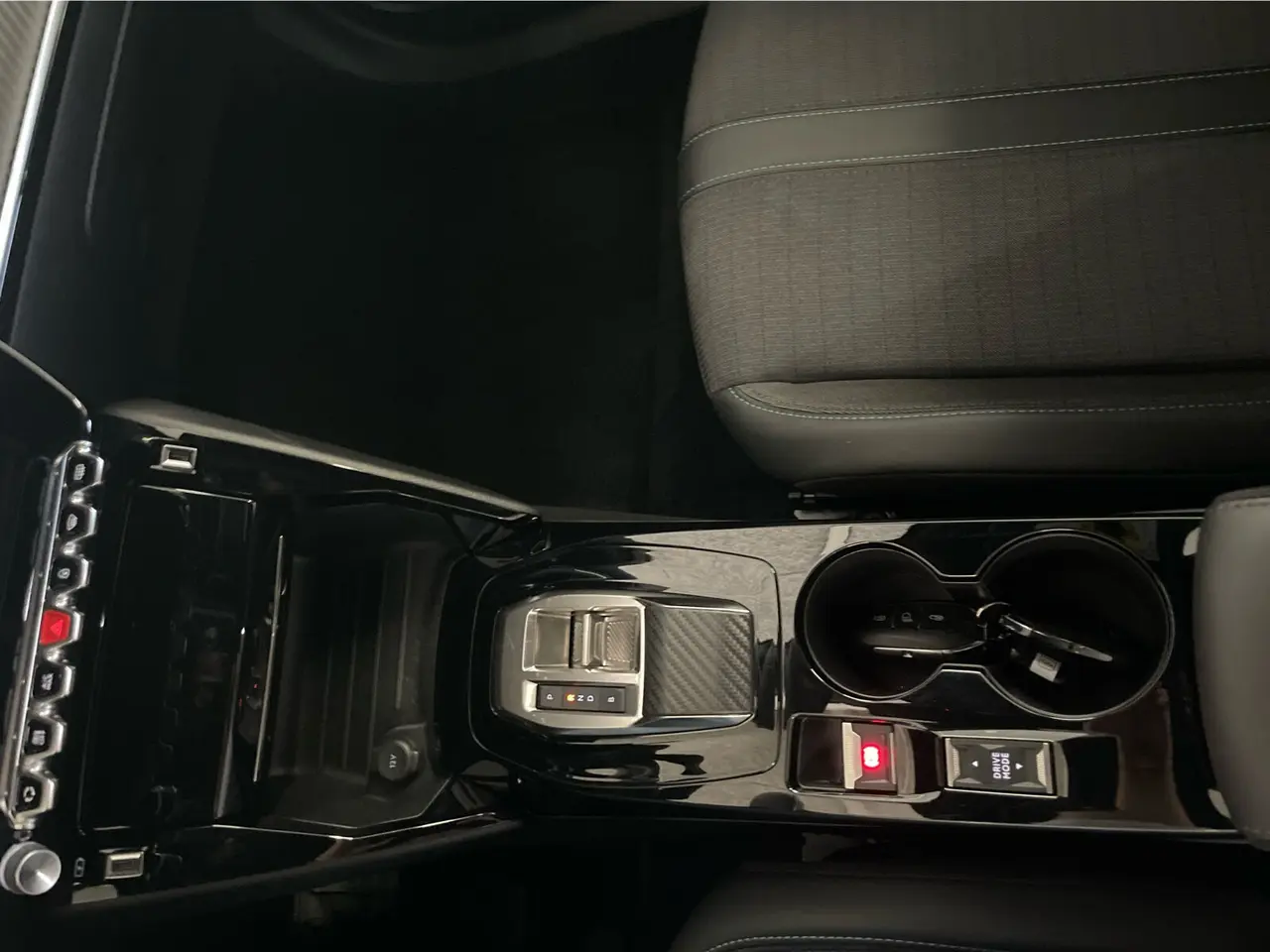 Billede 17 - Peugeot e-2008 50 Allure Pack