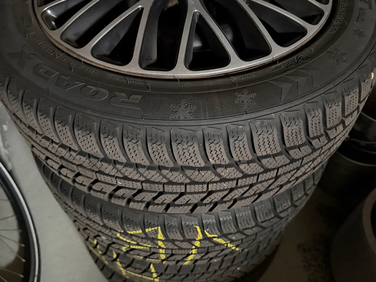 Billede 1 - 4 komplette vinterhjul til Peugeot 208