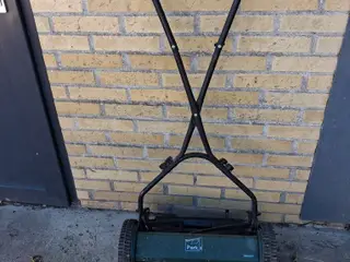 håndplæneklipper – perfekt til den mindre have