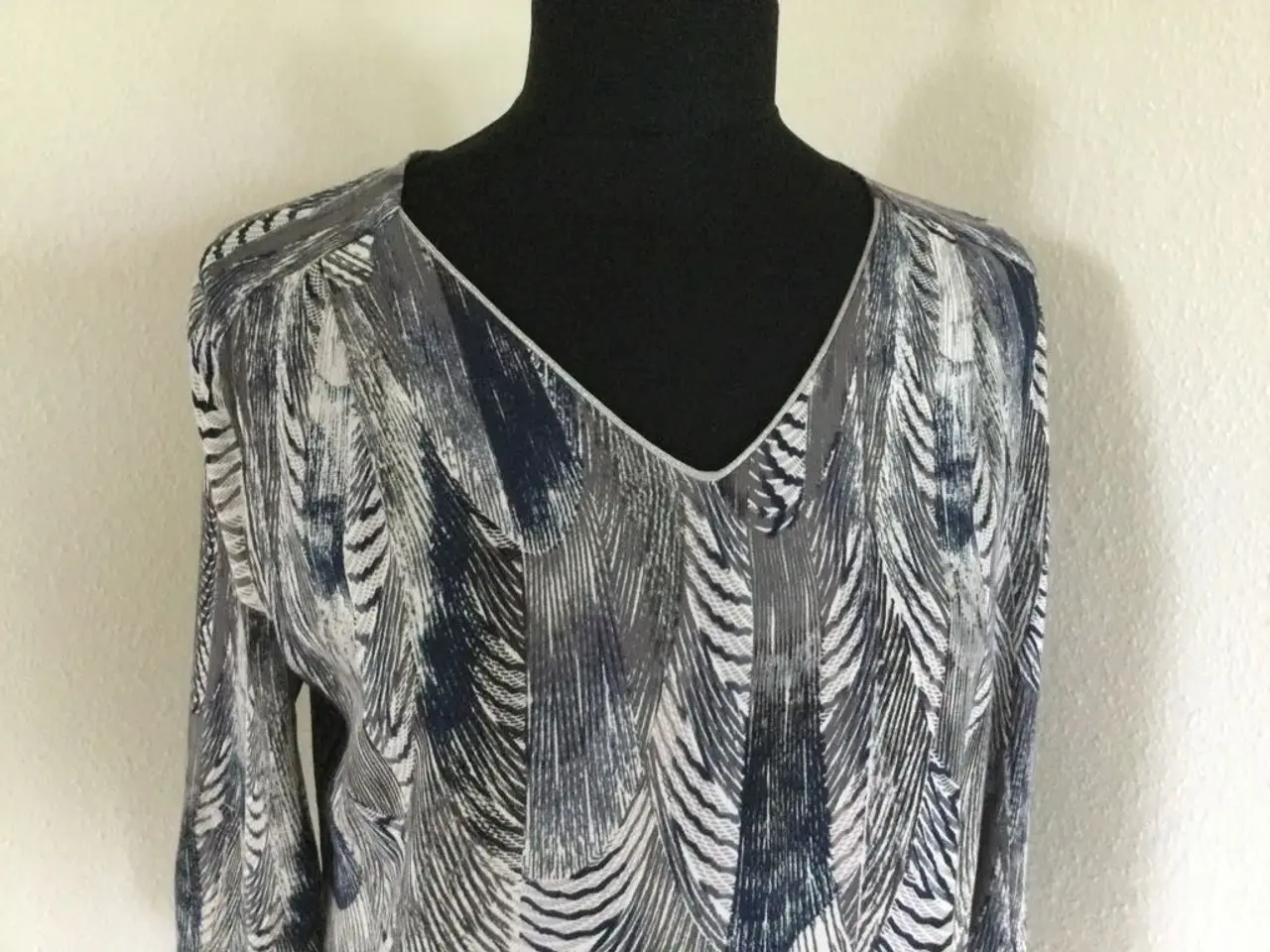 Billede 1 - SAINT TROPEZ bluse str. M.