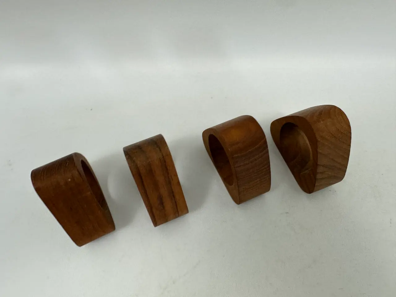 Billede 6 - 4 stk. servietringe i teak (retro)