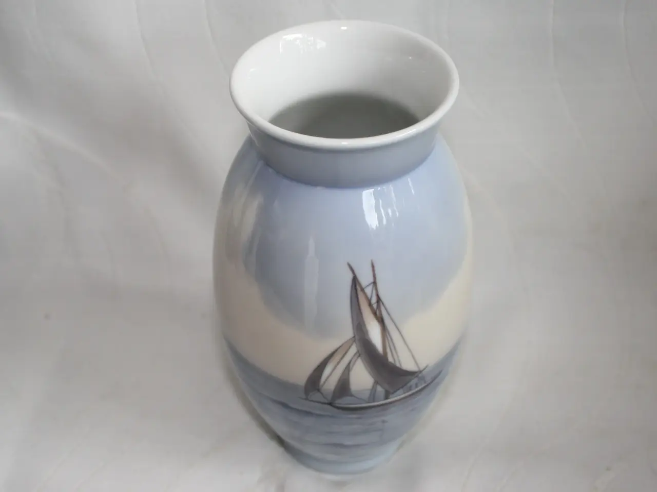 Billede 8 - Vase med sejlskib fra Bing og Grøndahl