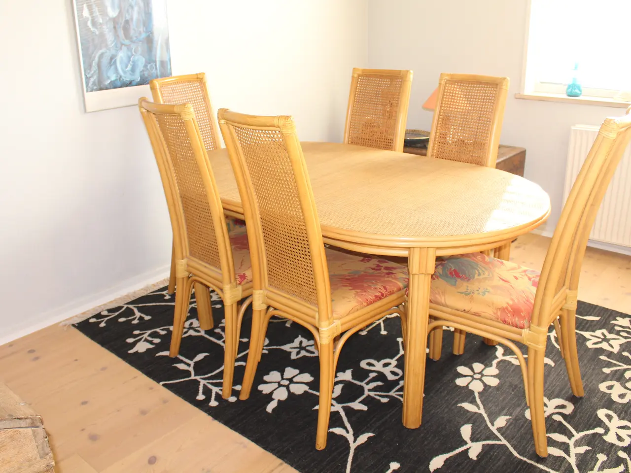 Billede 2 - Spisebord – stort ovalt rattan el. peddigrørbord.