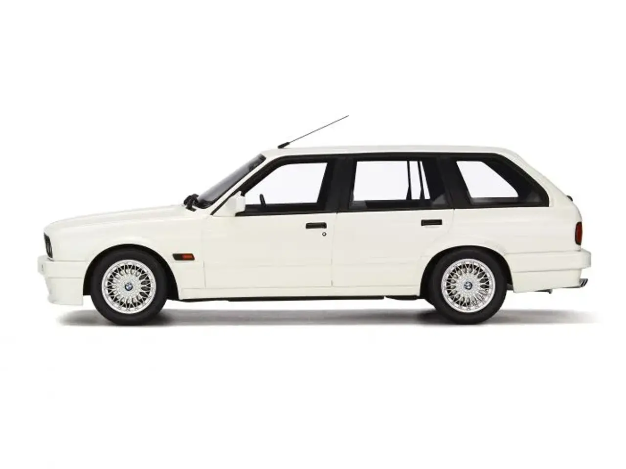 Billede 3 - 1991 BMW 325i E30 Touring M Pack 1:18